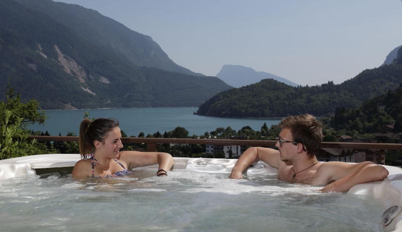 Hotel Olympia Molveno Ngoại thất bức ảnh
