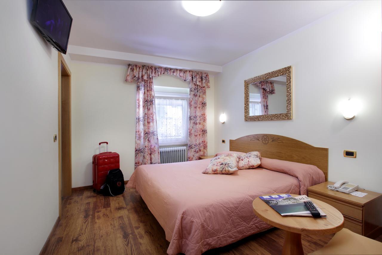 Hotel Olympia Molveno Ngoại thất bức ảnh
